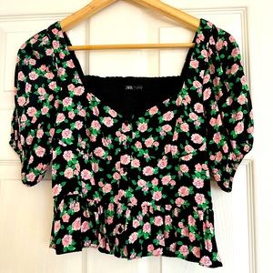 Short sleeve, flower print Zara blouse